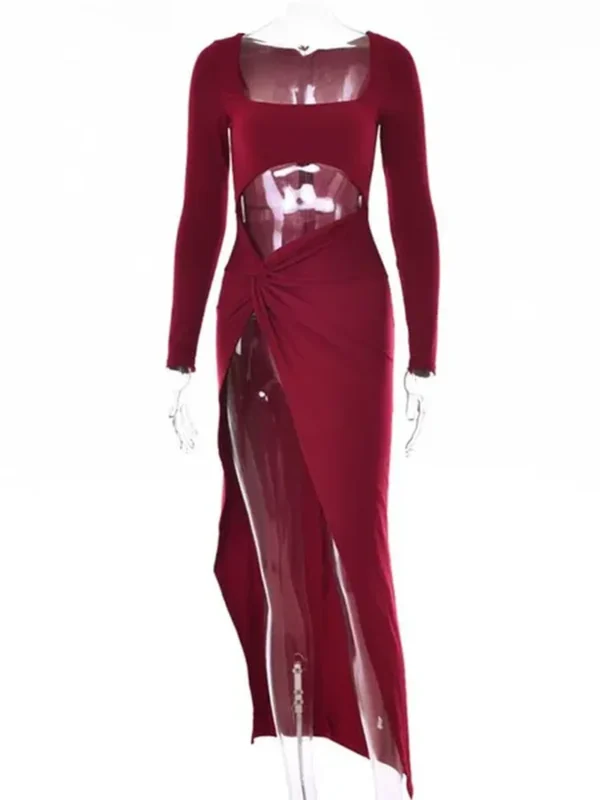 Ausgeschnittenes Kleid